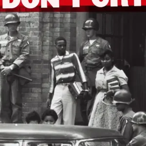 Warriors Don't Cry: A Searing Memoir of the Battle to Integrate Little Rock's Central High Place Order